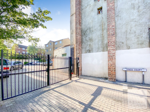 2 bed 1st Floor Flat for rent in Islington. From Square Quarters - Islington