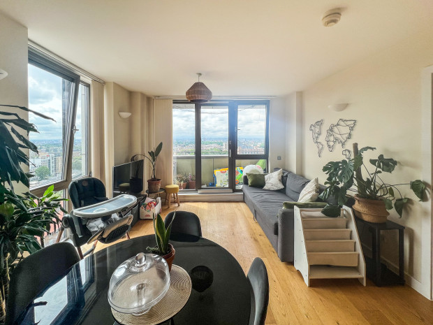 2 bed 1st Floor Flat for rent in Stepney. From Square Quarters - Islington