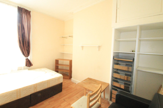 2 bed 1st Floor Flat for rent in Finsbury Park. From Square Quarters - Islington 2 bed 1st Floor Flat for rent in Finsbury Park. From Square Quarters - Islington