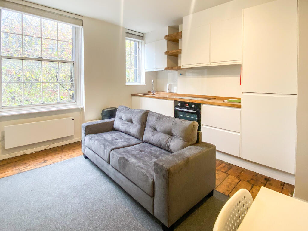 3 bed 1st Floor Flat for rent in Islington. From Square Quarters - Islington