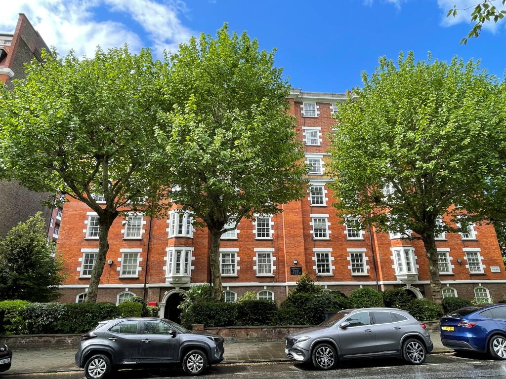 4 bed Studio for rent in London. From Squires - Harrow 4 bed Studio for rent in London. From Squires - Harrow
