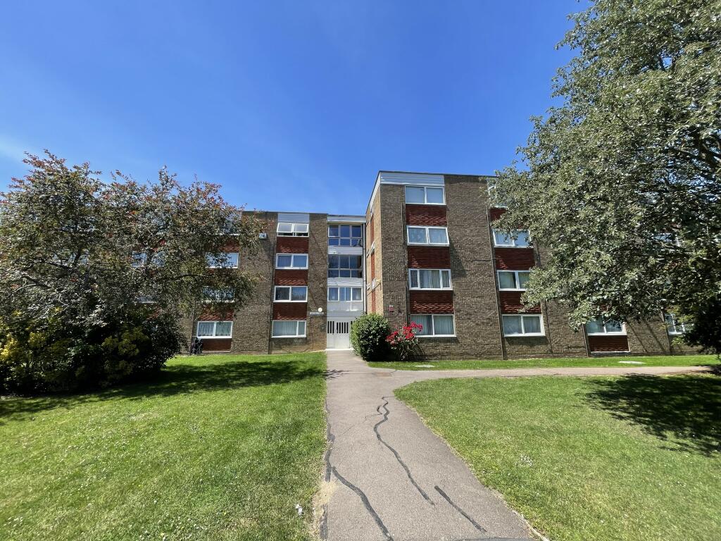 2 bed 1st Floor Flat for rent in Bedford. From Squires - Harrow