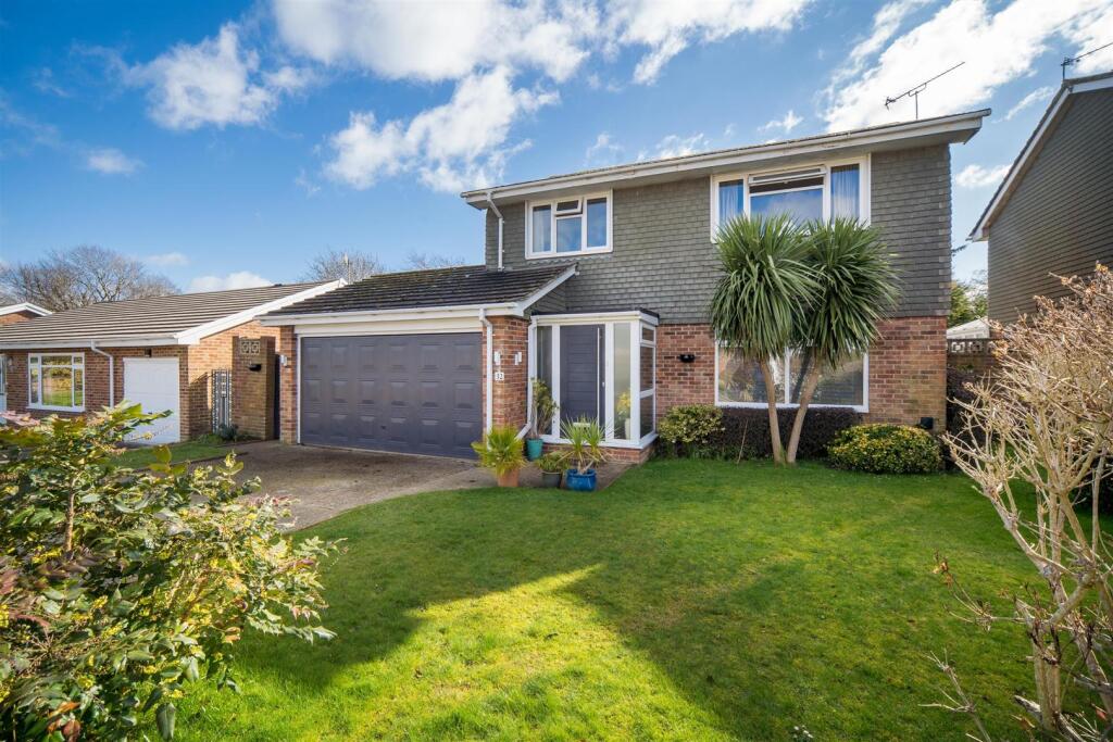 4 bed Detached for rent in Bembridge. From Spence Willard - Yarmouth 4 bed Detached for rent in Bembridge. From Spence Willard - Yarmouth