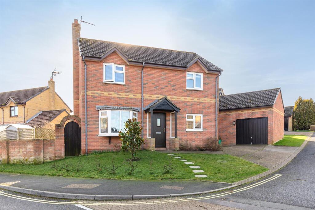 3 bed Detached for rent in Newport. From Spence Willard - Yarmouth 3 bed Detached for rent in Newport. From Spence Willard - Yarmouth