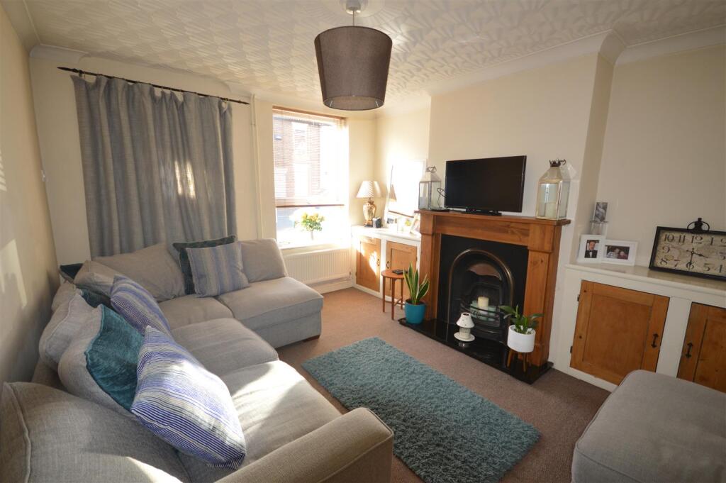 2 bed Mid Terraced House for rent in Peterborough. From City & County (UK) Ltd - Peterborough