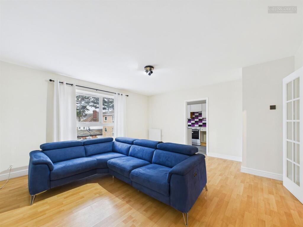 2 bed 1st Floor Flat for rent in Peterborough. From City & County (UK) Ltd - Peterborough