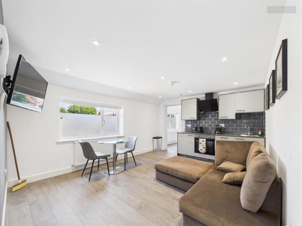0 bed Studio for rent in Peterborough. From City & County (UK) Ltd - Peterborough
