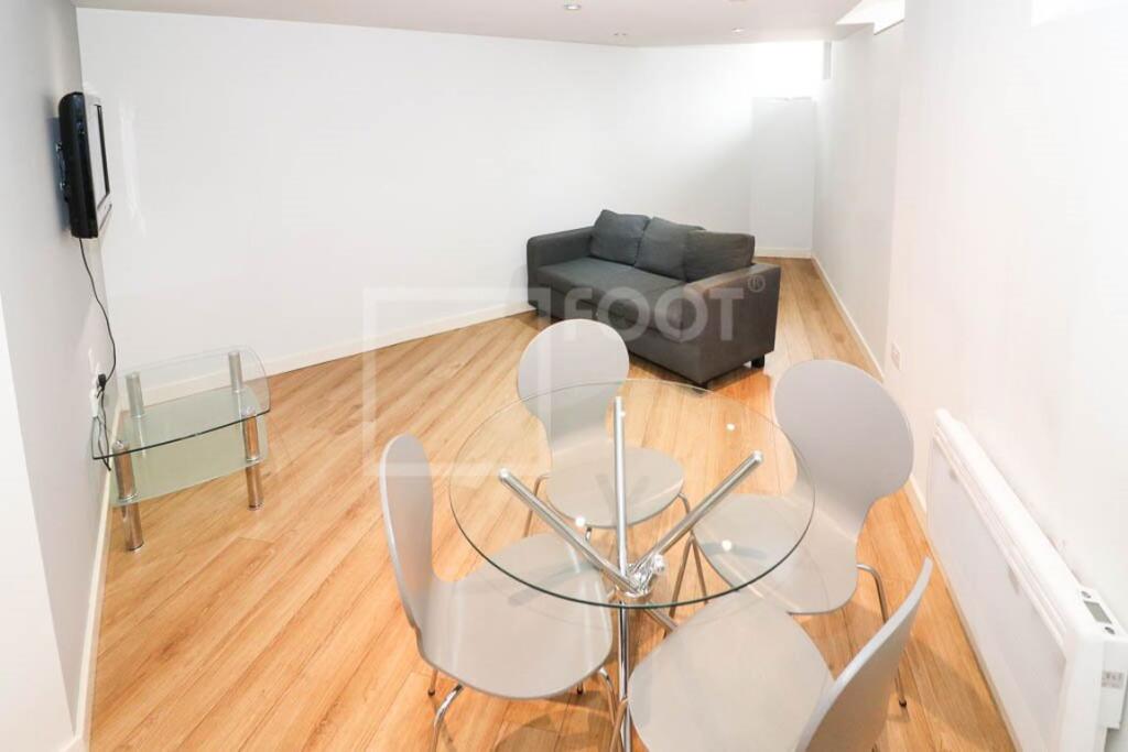 2 bed Apartment for rent in Bradford. From Squarefoot Apartments - Bradford 2 bed Apartment for rent in Bradford. From Squarefoot Apartments - Bradford