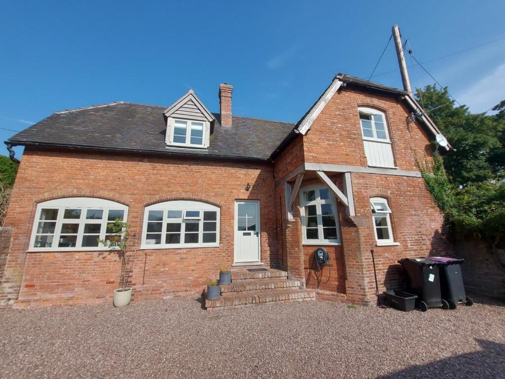 2 bed Country House for rent in Brockton. From Stentons Estate Agents - Much Wenlock