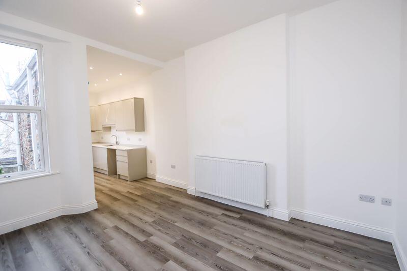 3 bed 1st Floor Flat for rent in Clevedon. From Steven Smith Town & Country Estate Agents - Clevedon 3 bed 1st Floor Flat for rent in Clevedon. From Steven Smith Town & Country Estate Agents - Clevedon