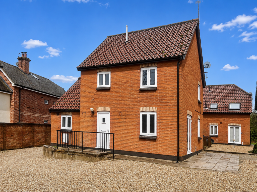 2 bed Cottage for rent in Needham Market. From Shorts Property People - Stowmarket 2 bed Cottage for rent in Needham Market. From Shorts Property People - Stowmarket