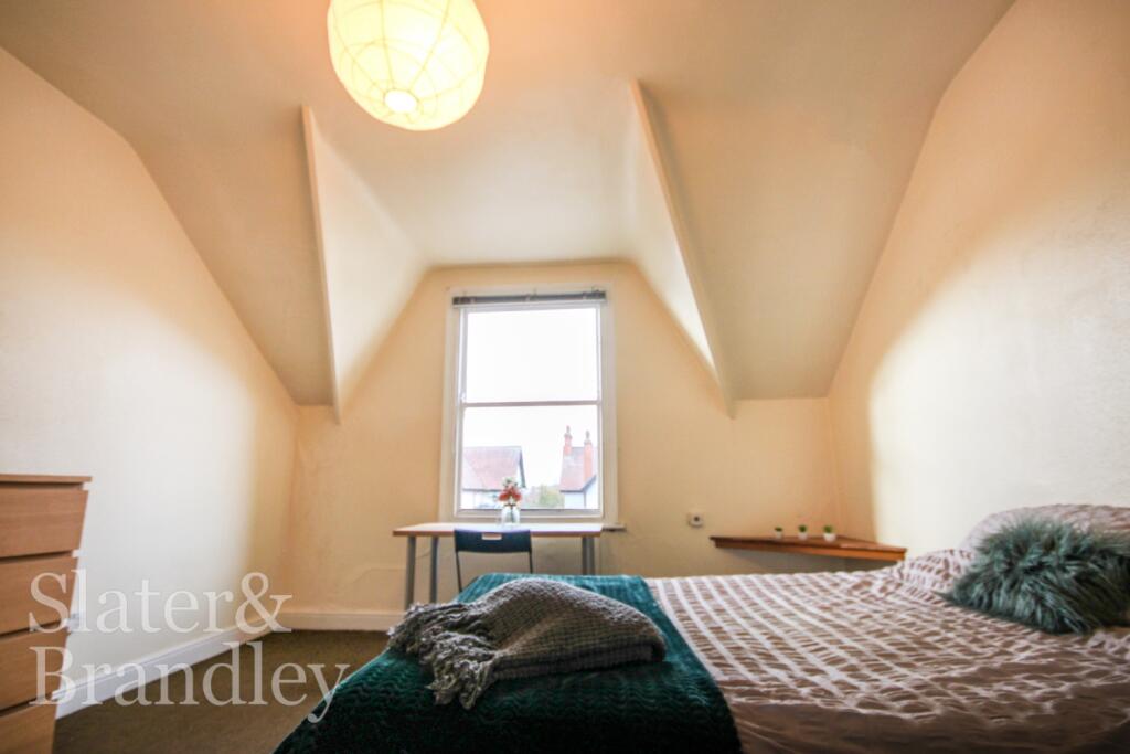 1 bed Mid Terraced House for rent in West Bridgford. From Slater and Brandley - Nottingham 1 bed Mid Terraced House for rent in West Bridgford. From Slater and Brandley - Nottingham