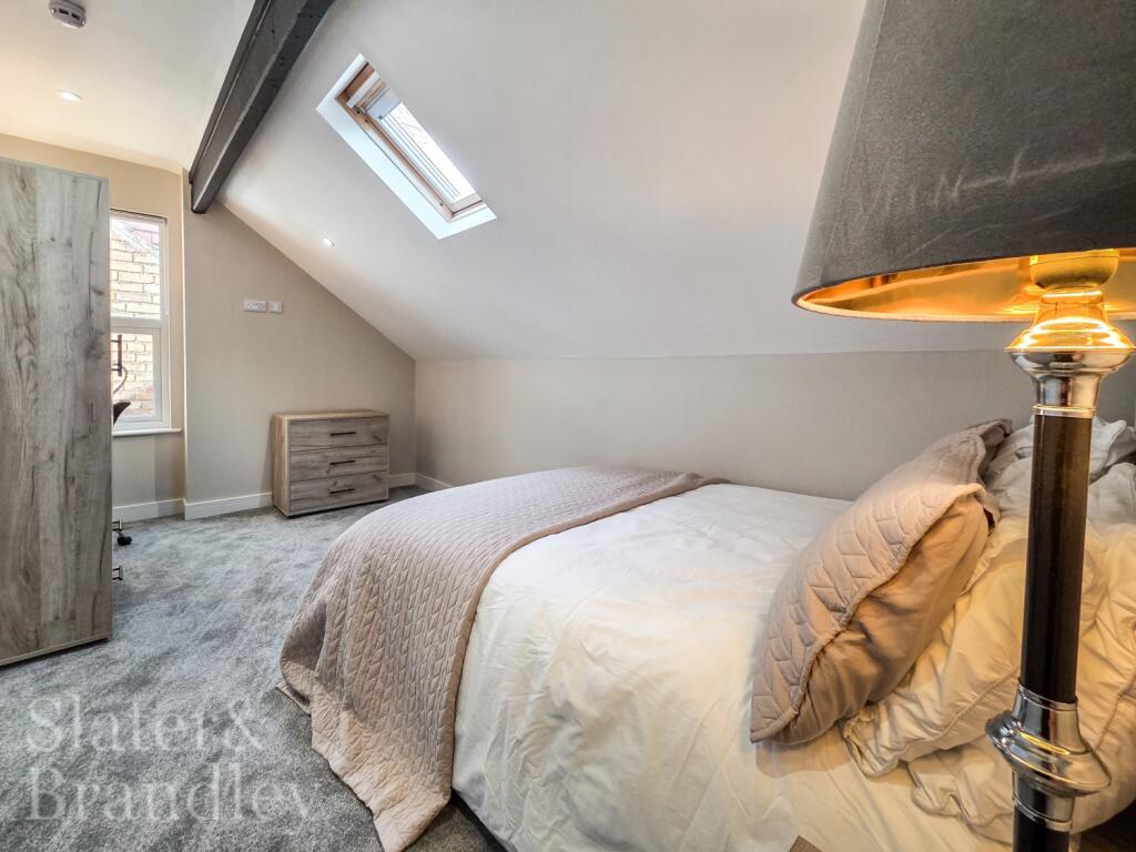 1 bed Mid Terraced House for rent in West Bridgford. From Slater and Brandley - Nottingham