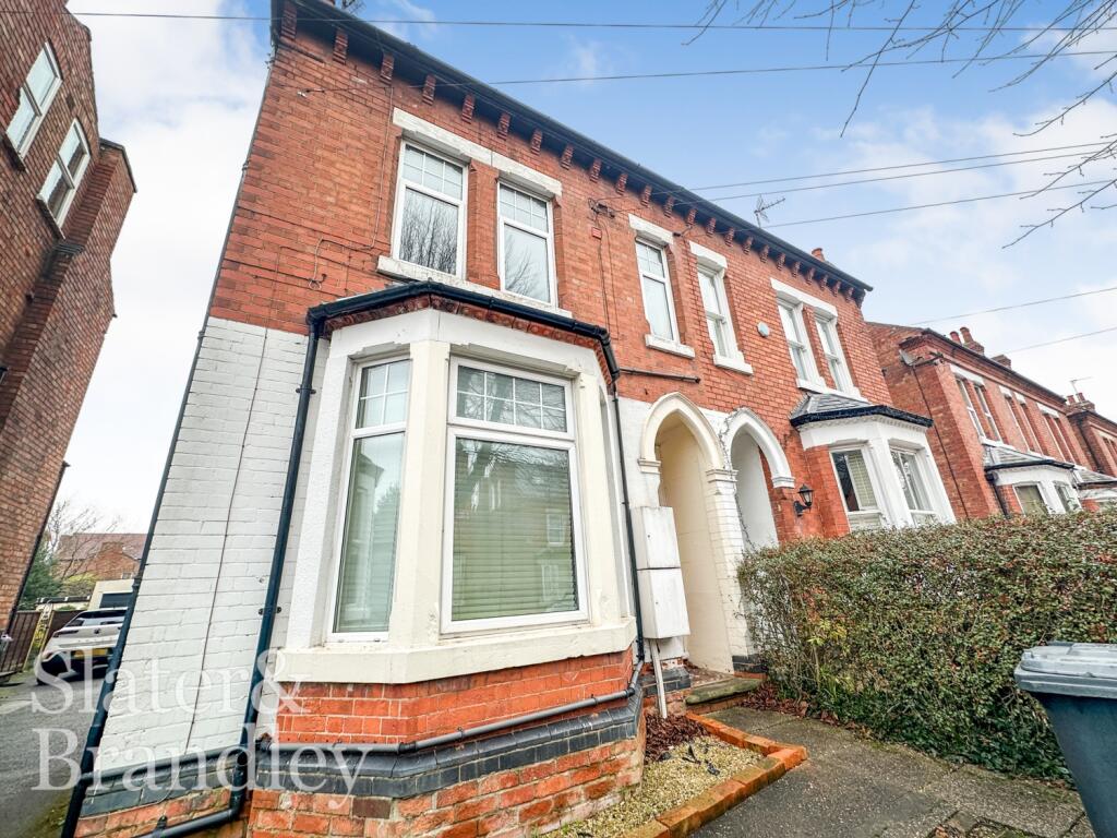 4 bed Mid Terraced House for rent in Nottingham. From Slater and Brandley - Nottingham