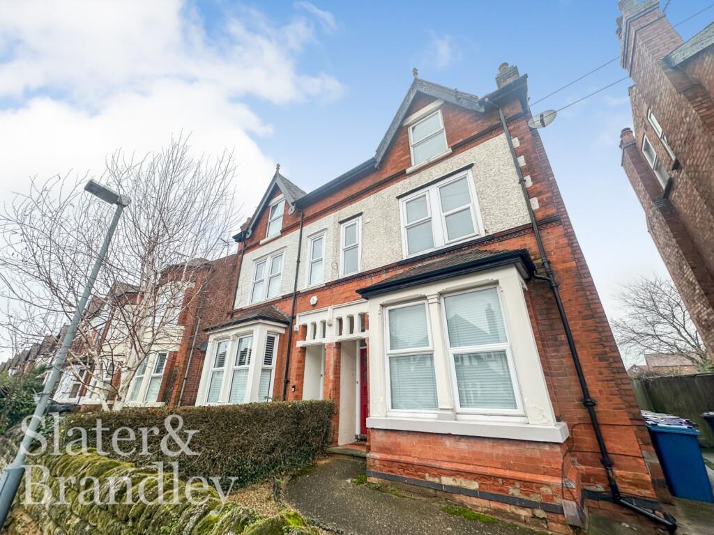 6 bed Mid Terraced House for rent in Nottingham. From Slater and Brandley - Nottingham