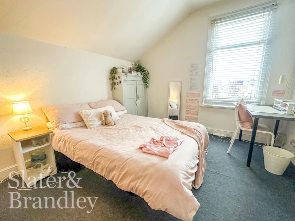 3 bed Mid Terraced House for rent in West Bridgford. From Slater and Brandley - Nottingham