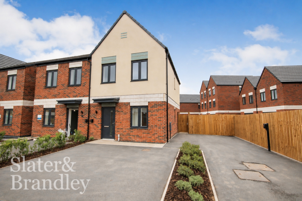 3 bed End of Terrace for rent in Nottingham. From Slater and Brandley - Nottingham
