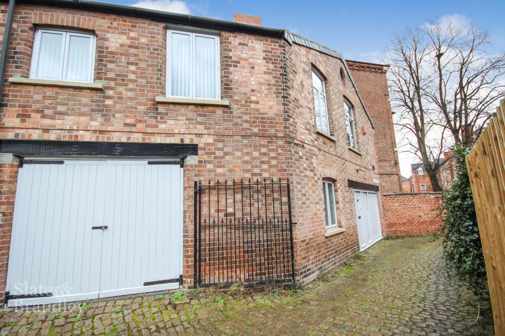 2 bed Mews for rent in Nottingham. From Slater and Brandley - Nottingham 2 bed Mews for rent in Nottingham. From Slater and Brandley - Nottingham