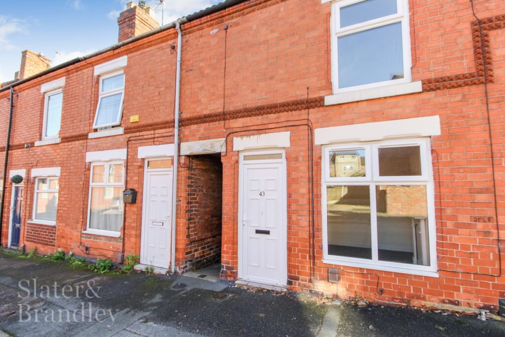2 bed Mid Terraced House for rent in Ilkeston. From Slater and Brandley - Nottingham