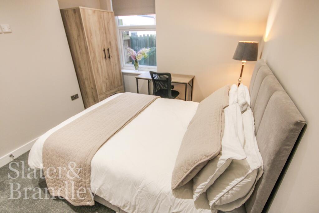 1 bed Mid Terraced House for rent in West Bridgford. From Slater and Brandley - Nottingham 1 bed Mid Terraced House for rent in West Bridgford. From Slater and Brandley - Nottingham