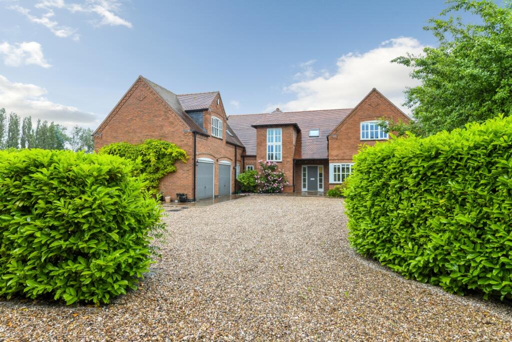 5 bed Detached for rent in Halam. From Slater and Brandley - Nottingham