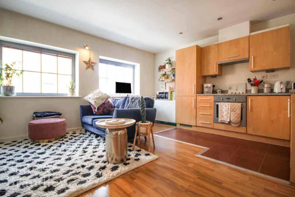 1 bed 1st Floor Flat for rent in West Bridgford. From Slater and Brandley - Nottingham 1 bed 1st Floor Flat for rent in West Bridgford. From Slater and Brandley - Nottingham