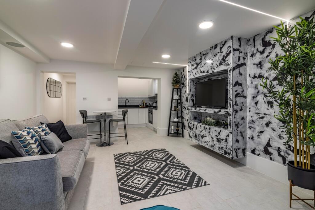 1 bed 1st Floor Flat for rent in West Bridgford. From Slater and Brandley - Nottingham
