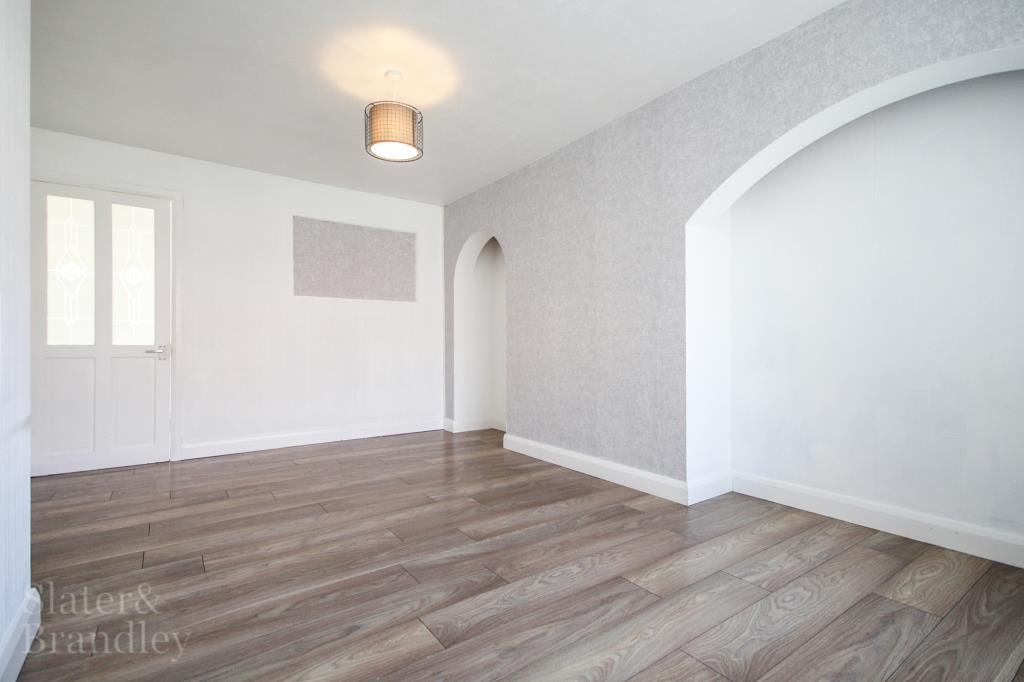 3 bed Mid Terraced House for rent in Arnold. From Slater and Brandley - Nottingham