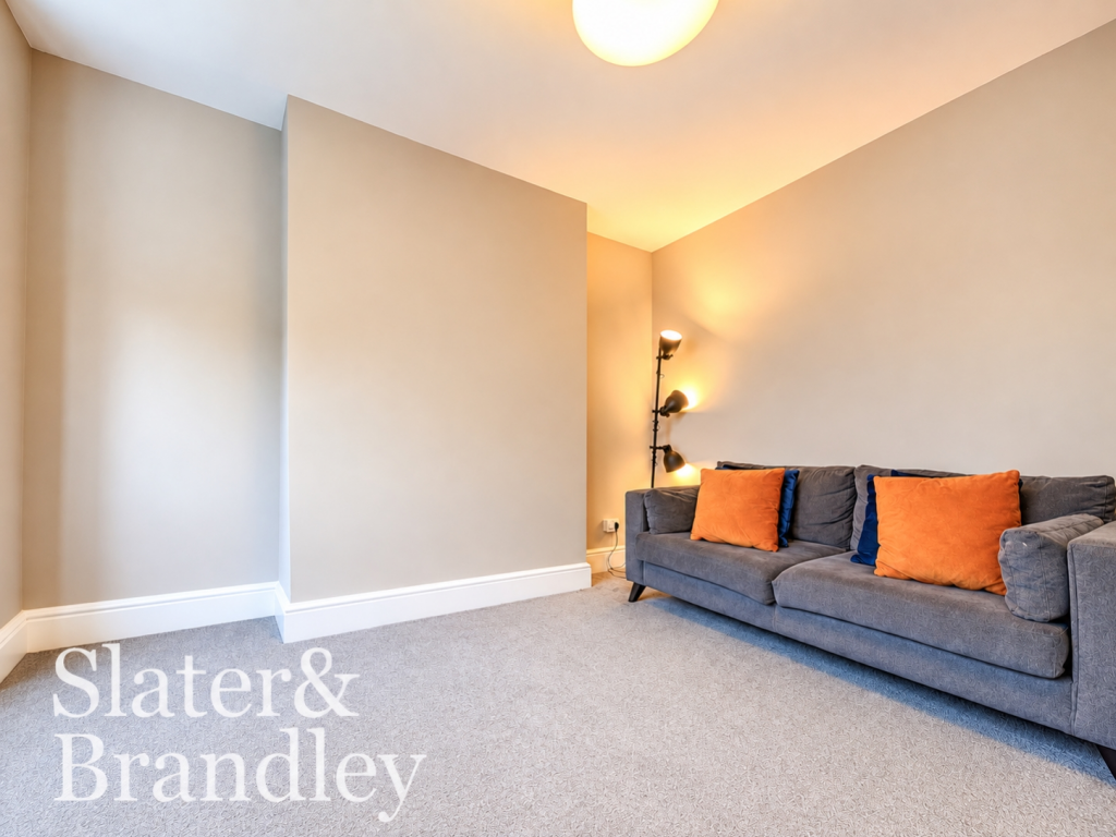 2 bed Mid Terraced House for rent in Nottingham. From Slater and Brandley - Nottingham