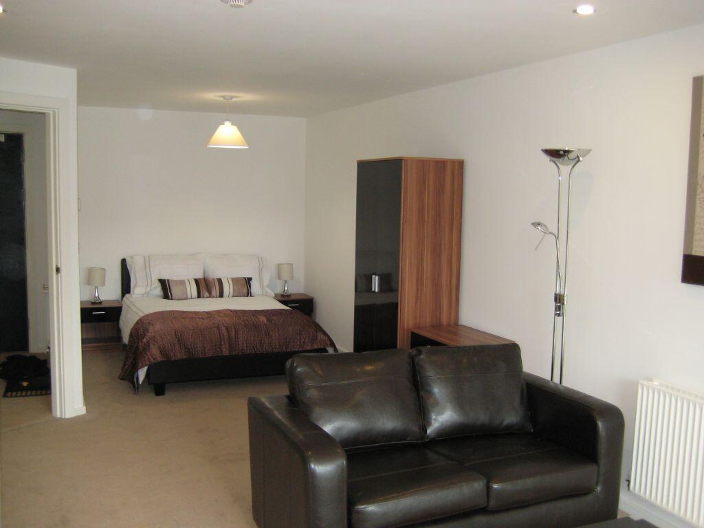 4 bed Apartment for rent in Birmingham. From Stewart Oliver Ltd - Birmingham