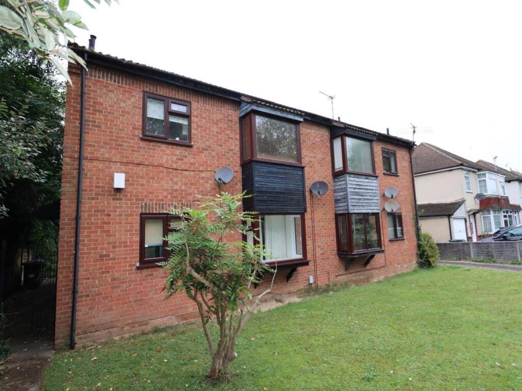 2 bed 1st Floor Flat for rent in Hatfield. From Strats Estates & Lettings - Hatfield