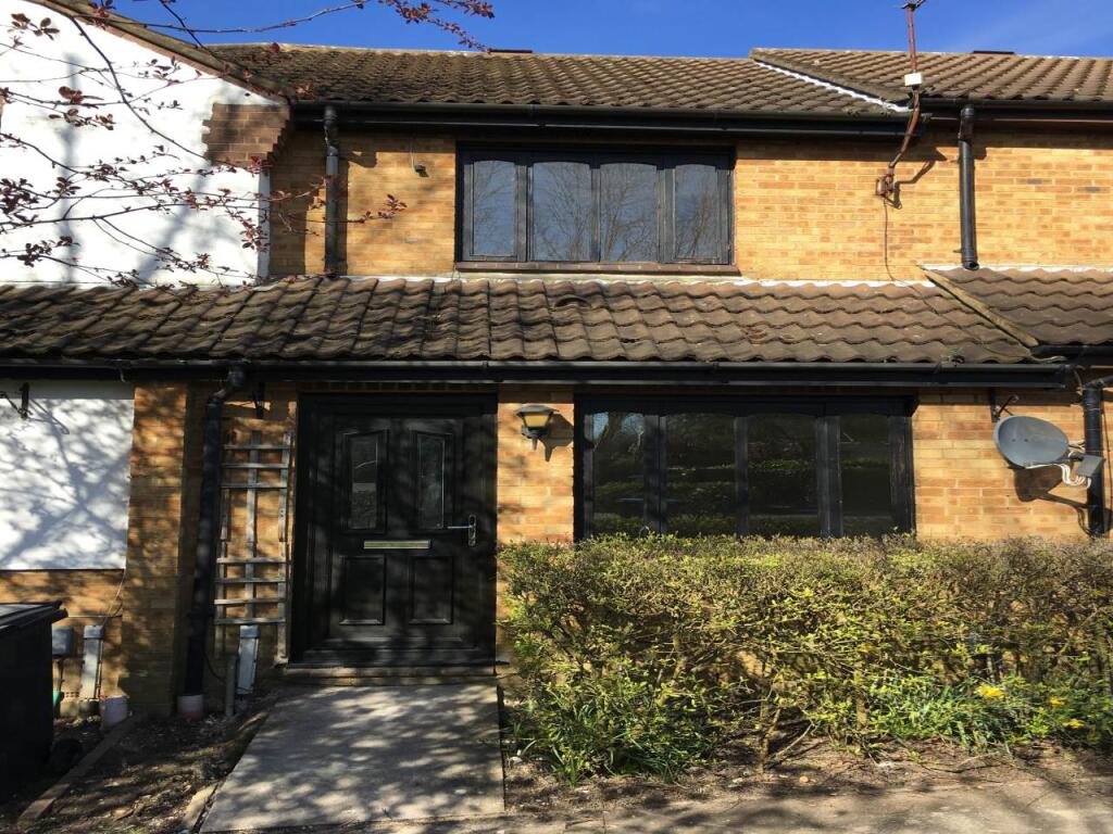 1 bed Detached for rent in Hatfield. From Strats Estates & Lettings - Hatfield