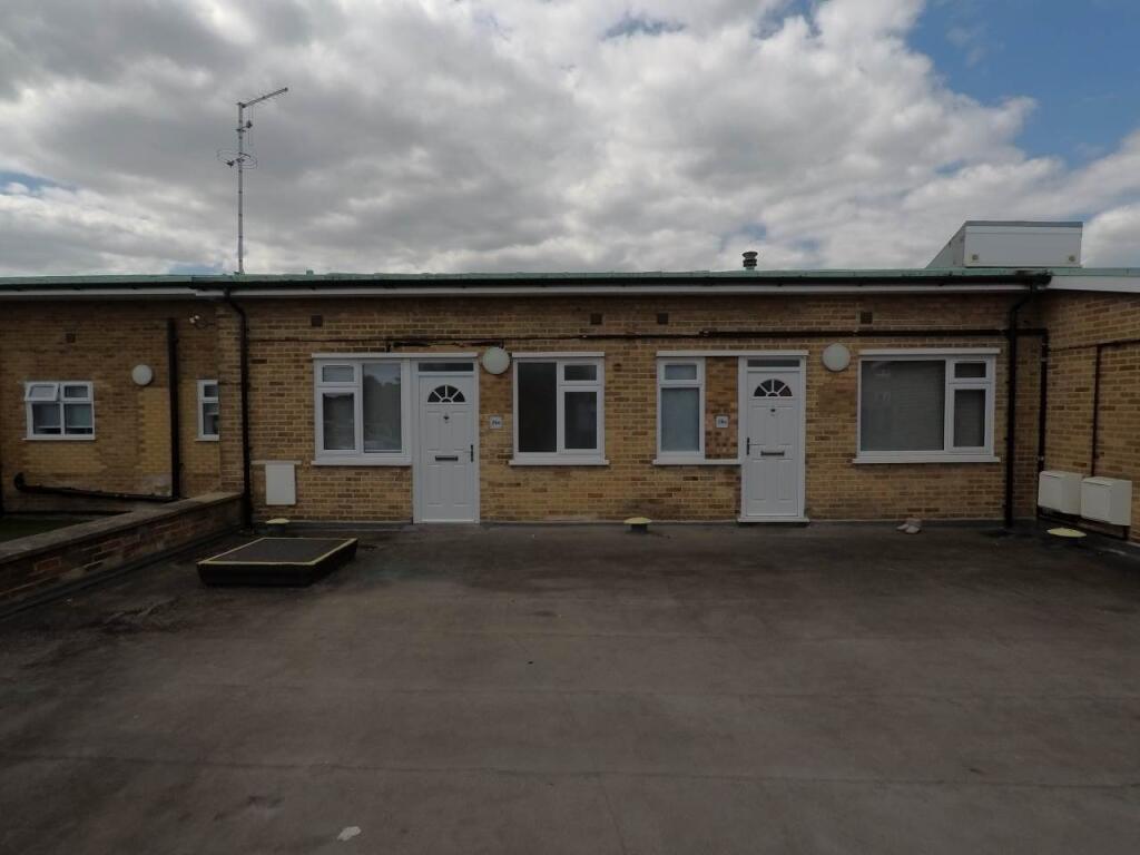 1 bed 1st Floor Flat for rent in Hatfield. From Strats Estates & Lettings - Hatfield