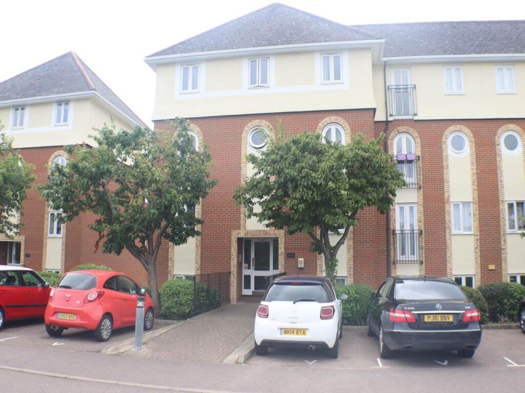 4 bed Studio for rent in Hatfield. From Strats Estates & Lettings - Hatfield