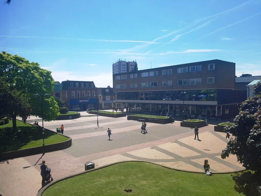 2 bed 1st Floor Flat for rent in Hatfield. From Strats Estates & Lettings - Hatfield