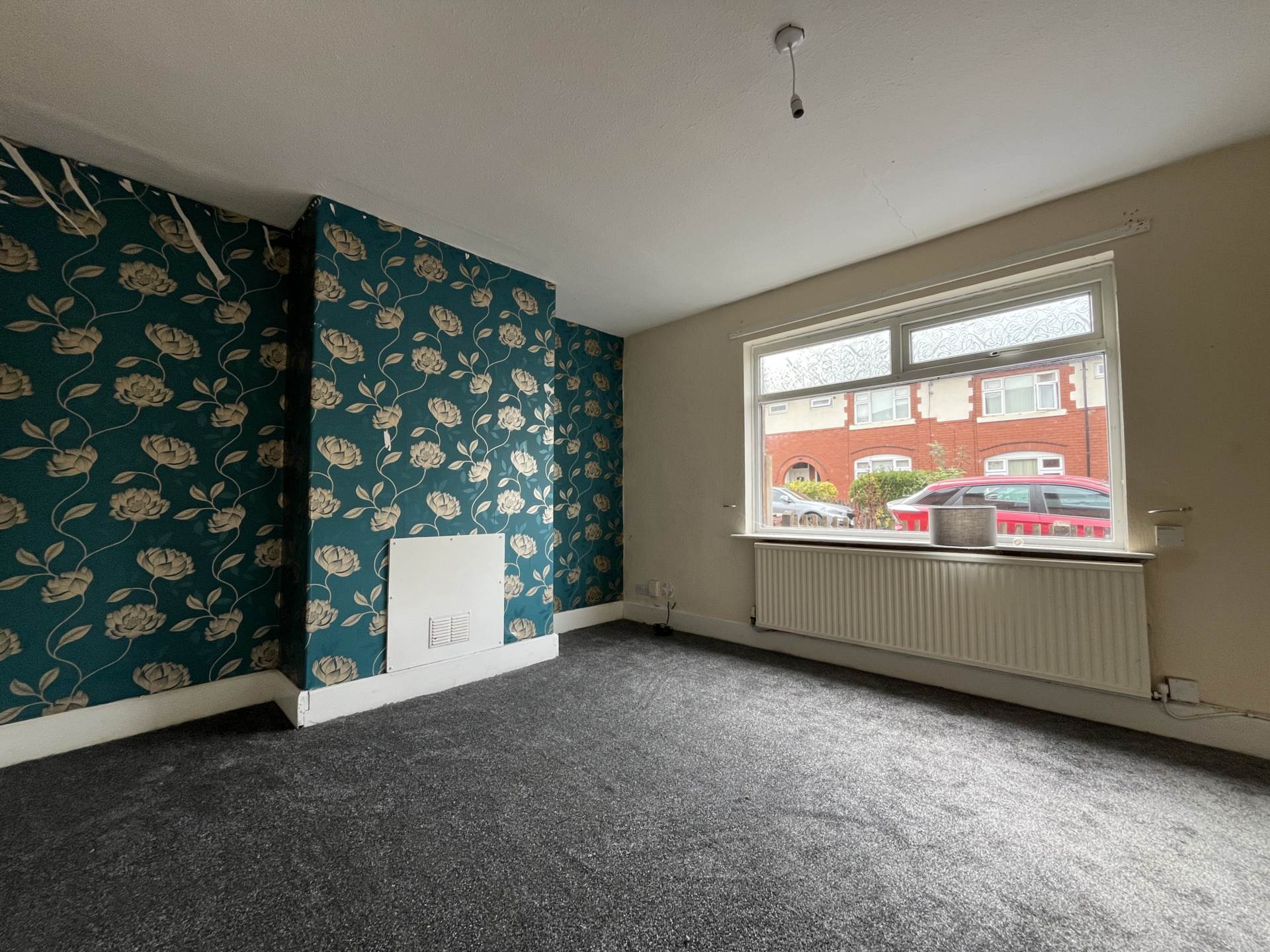 3 bed Mid Terraced House for rent in Dukinfield. From Sure Move Lettings