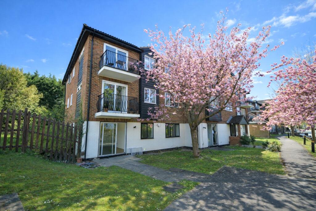 2 bed Apartment for rent in Croydon. From Streets Ahead - Croydon Central
