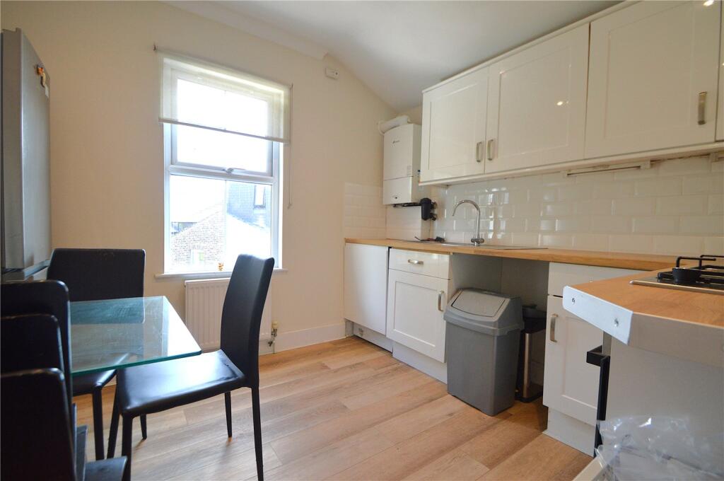 3 bed Apartment for rent in Croydon. From Streets Ahead - Croydon Central 3 bed Apartment for rent in Croydon. From Streets Ahead - Croydon Central