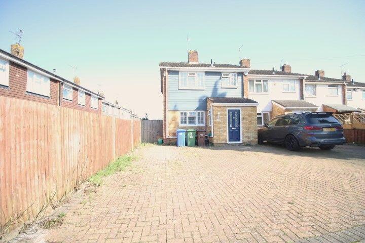 3 bed End of Terrace for rent in Gillingham. From Streets Estate Agents - Strood