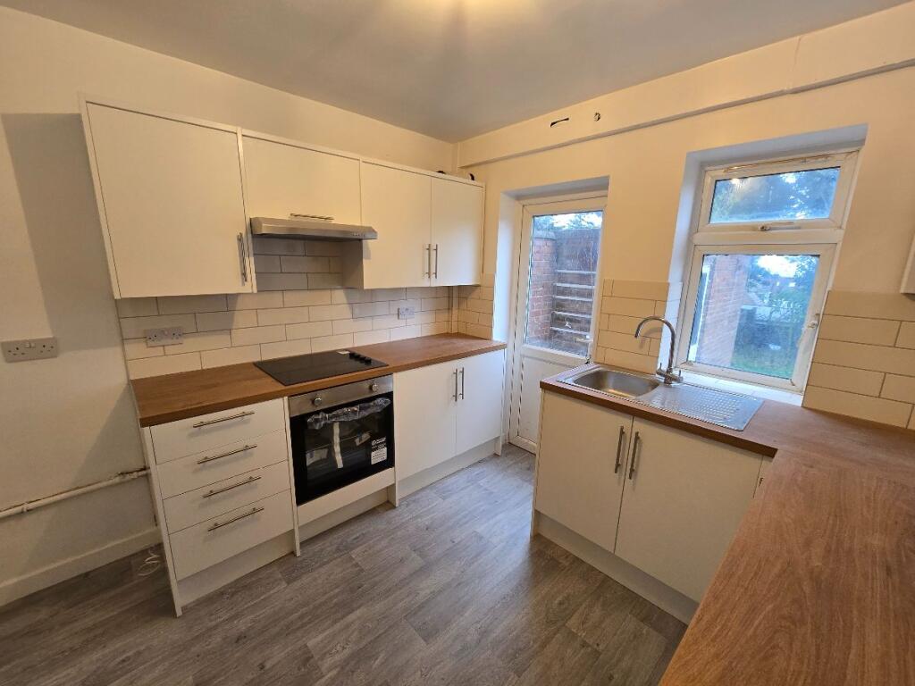 3 bed Mid Terraced House for rent in Rochester. From Streets Estate Agents - Strood