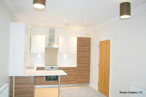 2 bed 1st Floor Flat for rent in Bexley. From Streets Estate Agents - Strood
