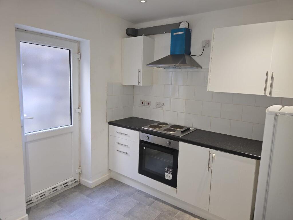 1 bed 1st Floor Flat for rent in Chatham. From Streets Estate Agents - Strood 1 bed 1st Floor Flat for rent in Chatham. From Streets Estate Agents - Strood