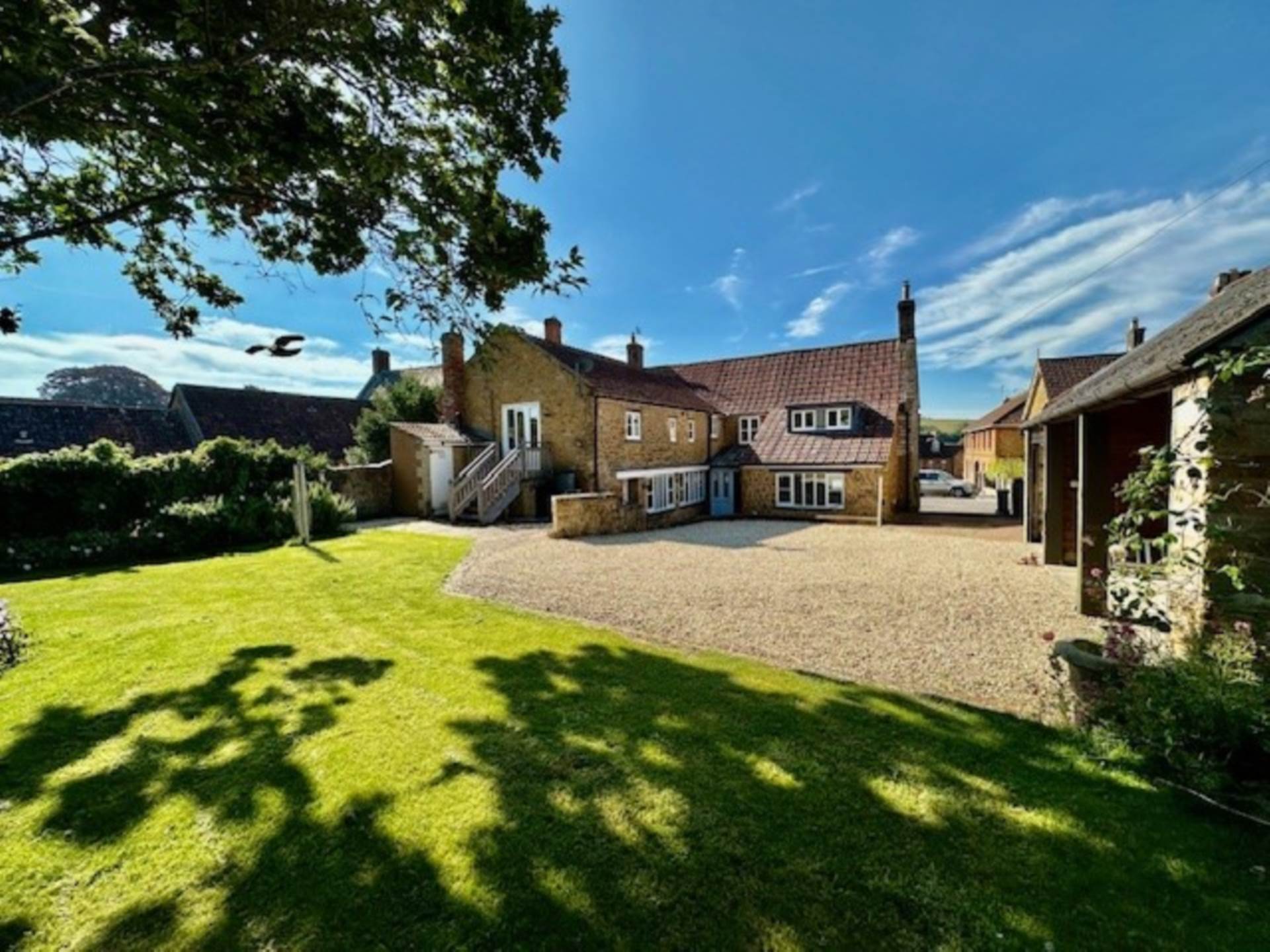 6 bed Detached for rent in Castle Cary. From Swallows Property Letting - Frome
