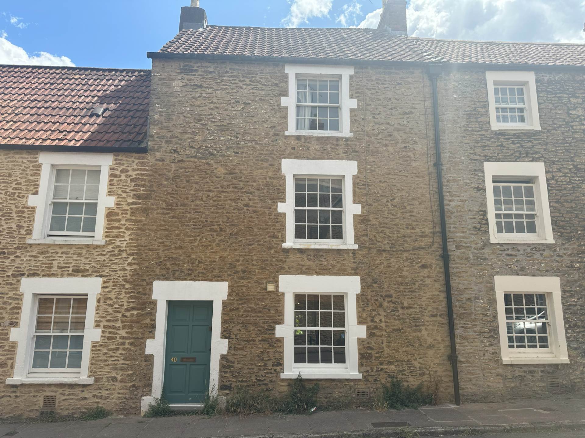 3 bed Mid Terraced House for rent in Frome. From Swallows Property Letting - Frome