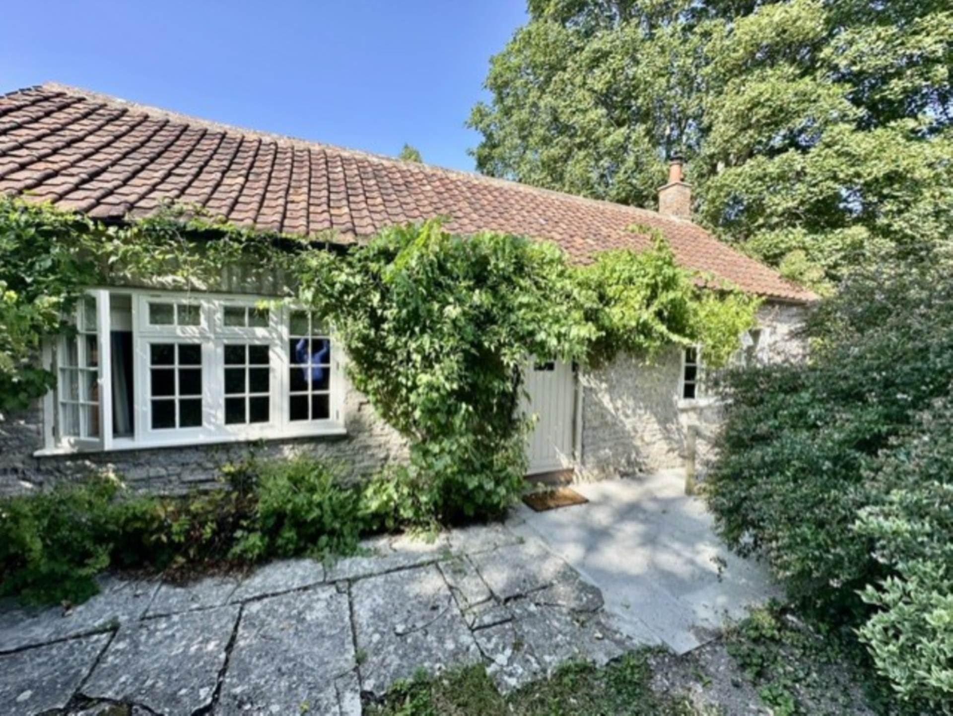 2 bed Semi Detached for rent in Somerton. From Swallows Property Letting - Frome 2 bed Semi Detached for rent in Somerton. From Swallows Property Letting - Frome