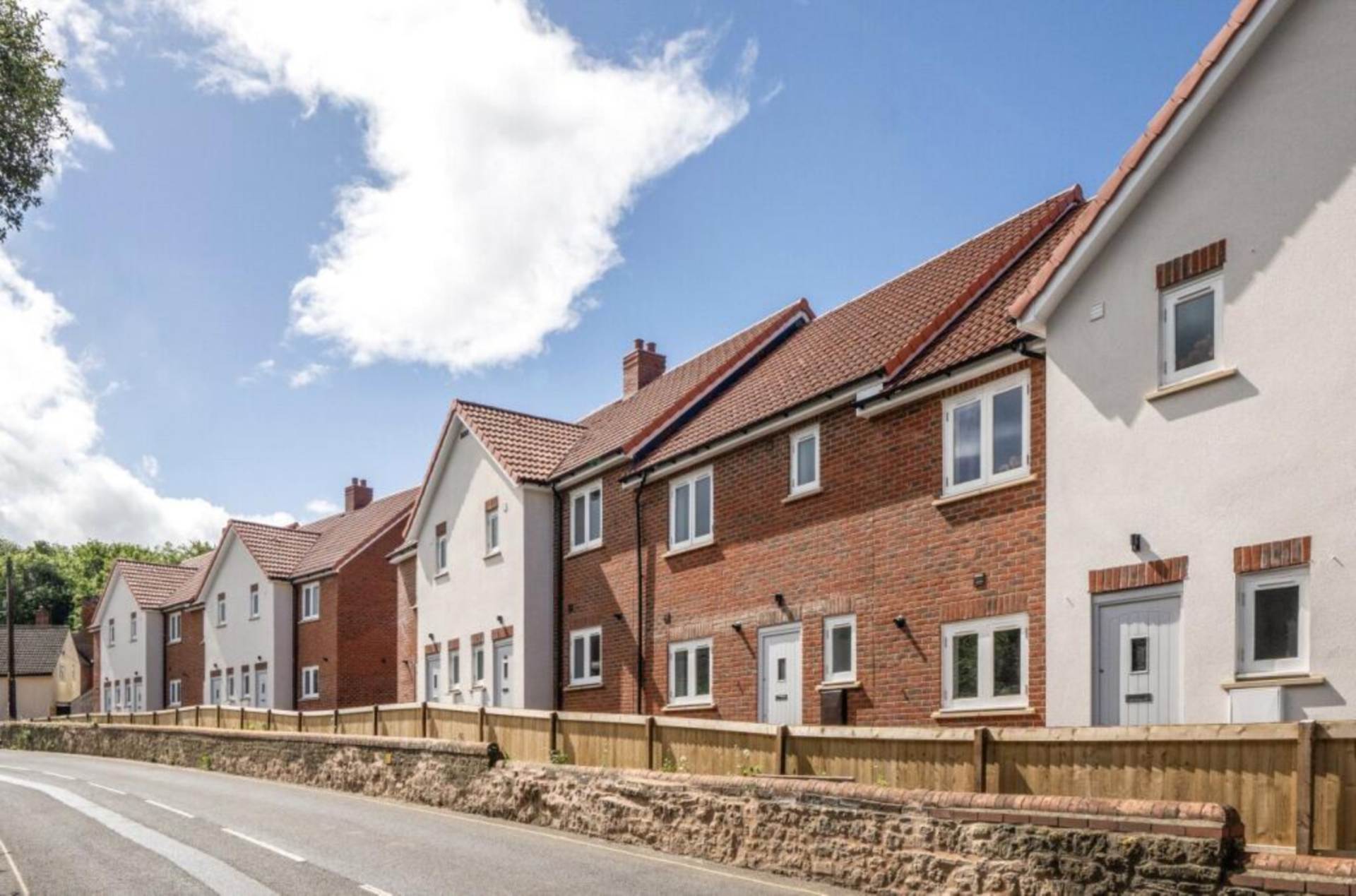 3 bed Mid Terraced House for rent in Castle Cary. From Swallows Property Letting - Frome 3 bed Mid Terraced House for rent in Castle Cary. From Swallows Property Letting - Frome