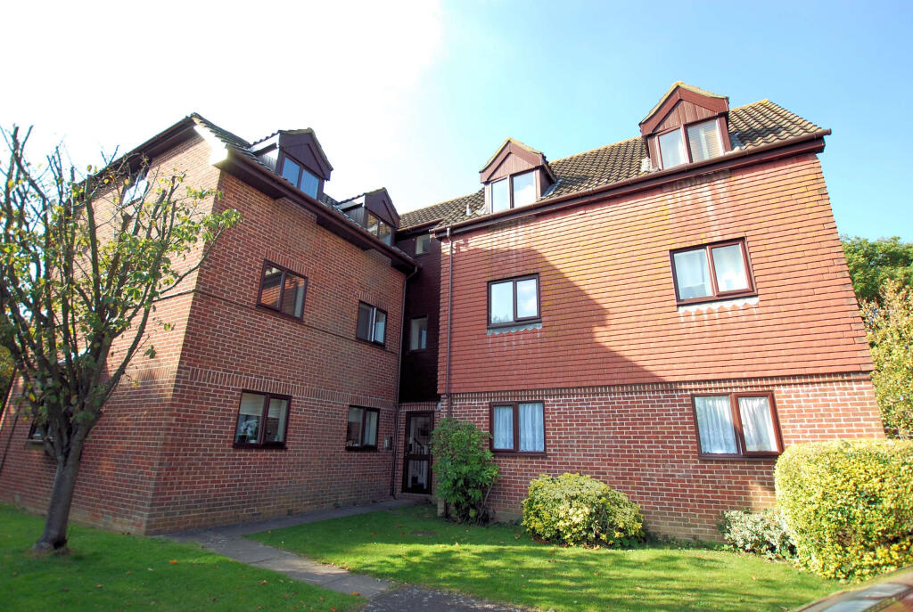 1 bed 1st Floor Flat for rent in Crawley. From Swan Property Management - Crawley