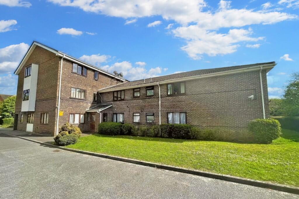 0 bed Studio for rent in Crawley. From Swan Property Management - Crawley 0 bed Studio for rent in Crawley. From Swan Property Management - Crawley