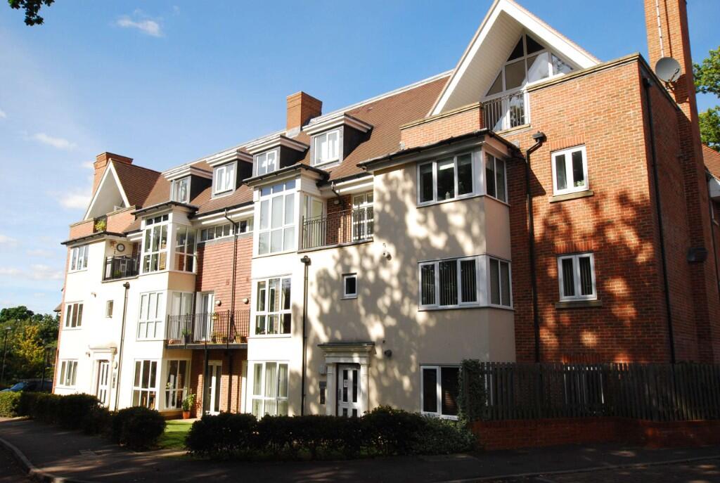 2 bed 1st Floor Flat for rent in Crawley. From Swan Property Management - Crawley