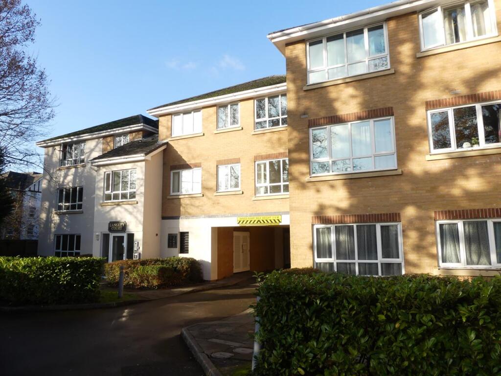 2 bed 1st Floor Flat for rent in Crawley. From Swan Property Management - Crawley